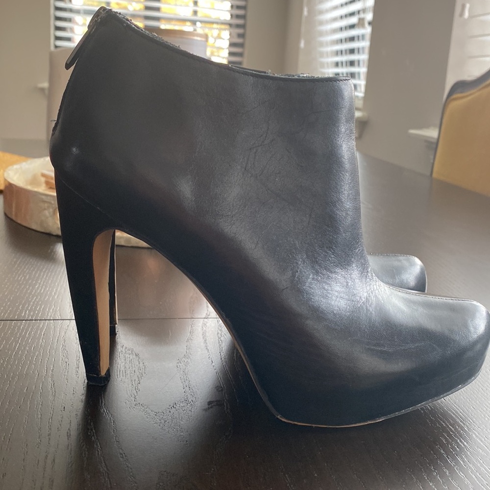 Black Leather Sam Edelman Booties size 8.5